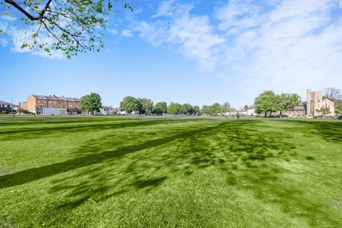 12 First Cross Road, Twickenham, TW2 5QA
