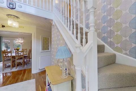 17 Bartholomew Close, Walton Park, Milton Keynes, MK7 7HH
