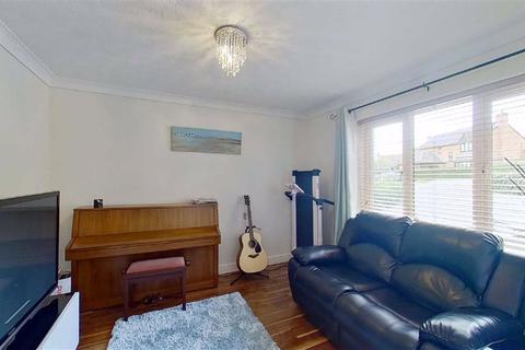 17 Bartholomew Close, Walton Park, Milton Keynes, MK7 7HH