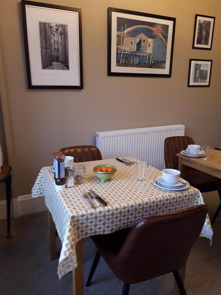 Breakfast room.JPG