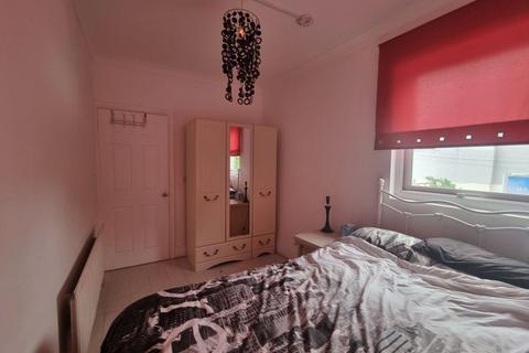 2 bedroom flat to rent - HESSLE ROAD, HULL HU3 4BQ