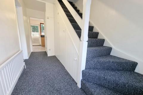 5 bedroom terraced house to rent, Rookwood Close, Grays, Essex, RM17