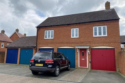 12 Bramble Walk, Kingsnorth, Ashford, TN23 3GF