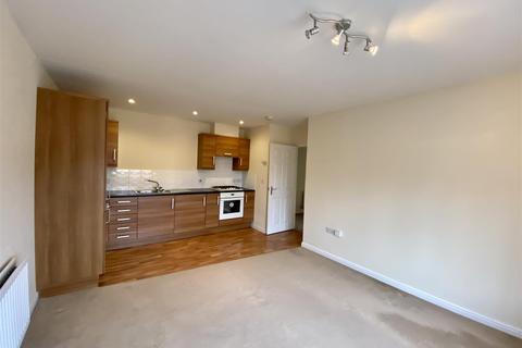 12 Bramble Walk, Kingsnorth, Ashford, TN23 3GF