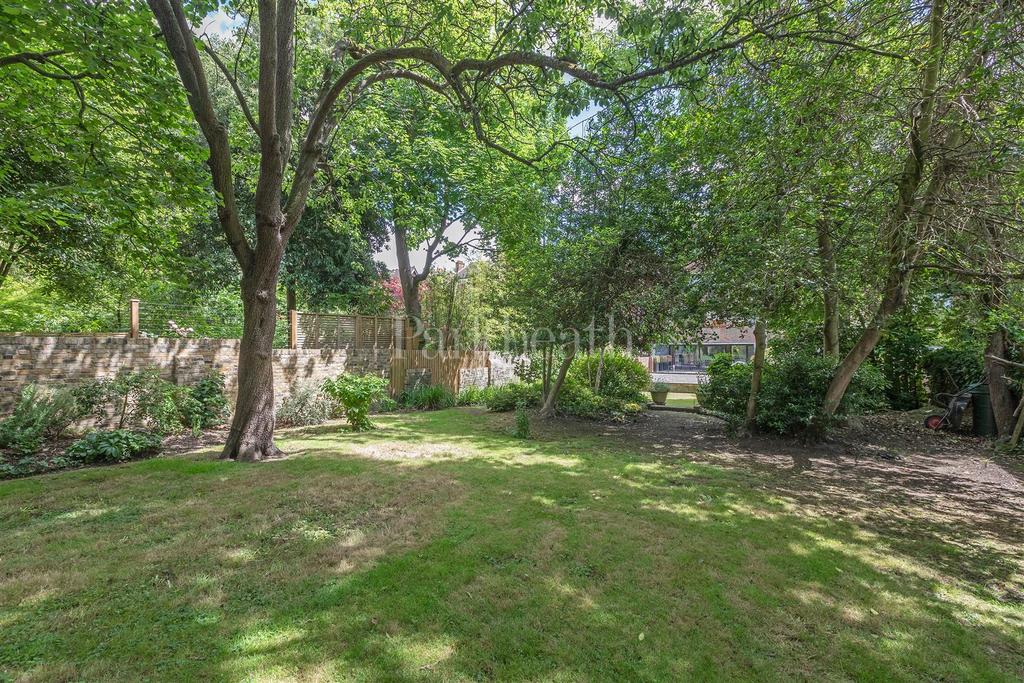 Downesbury, 40 Steeles Road -5.jpg