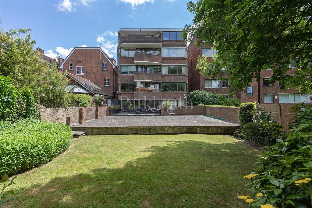 Steeles Road, Belsize Park NW3 2 bed flat £1,000,000