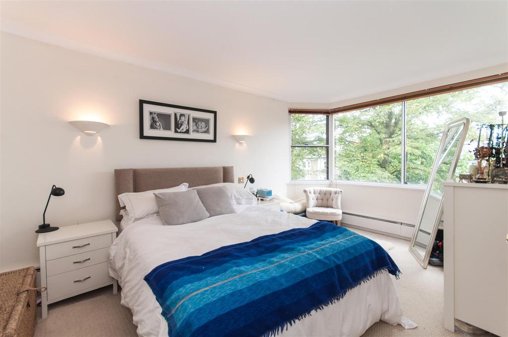 8 Downesbury, Steeles Road - Bedroom.jpg