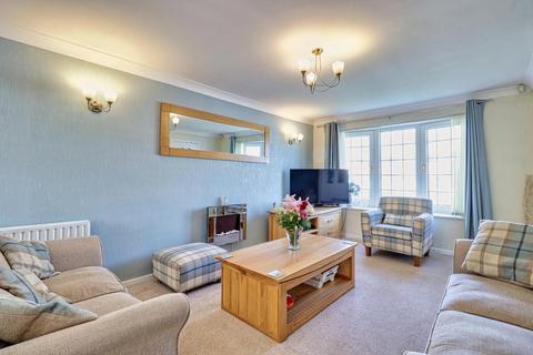 38 Springbank Close, Farsley, Pudsey, LS28 5EW