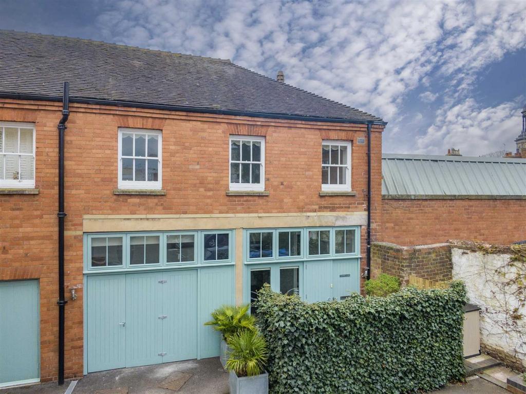 Swan Hill, Shrewsbury 2 bed townhouse £375,000