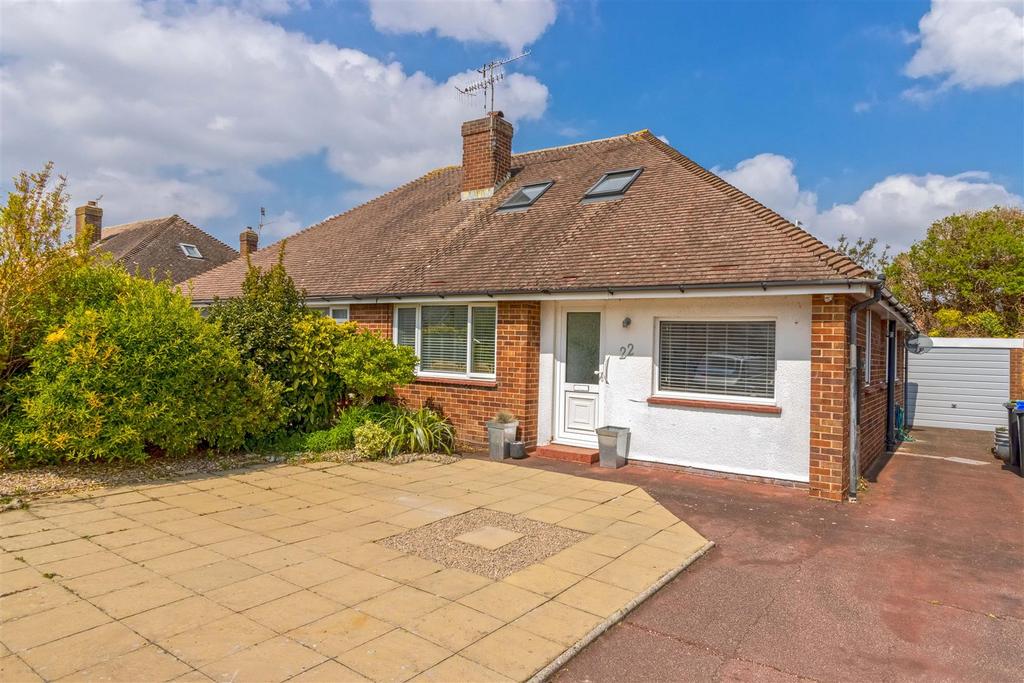 Ashwood Close, Worthing 4 bed chalet £400,000