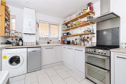 22 Ashwood Close, Worthing, BN11 2AF