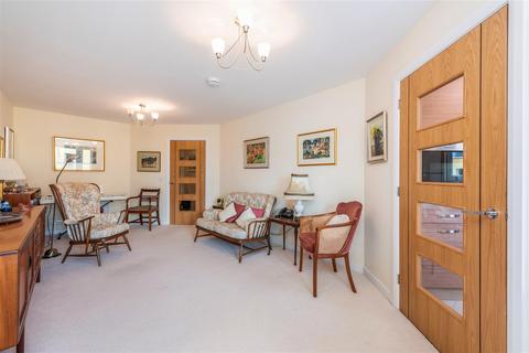 1 bedroom apartment for sale - Lyle Court, 25 Barnton Grove, Barnton, Edinburgh