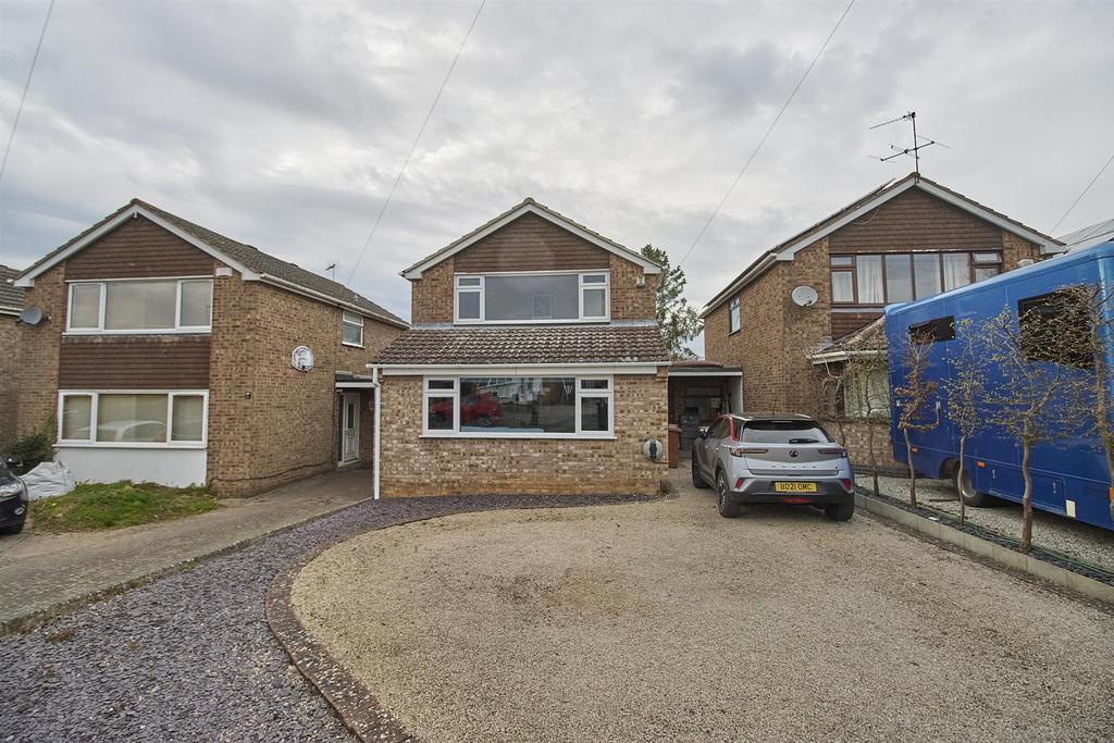 Boyslade Road East, Burbage, Hinckley 3 bed detached house £420,000