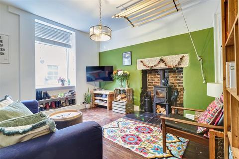 39 North Parade, Otley, LS21 1BA
