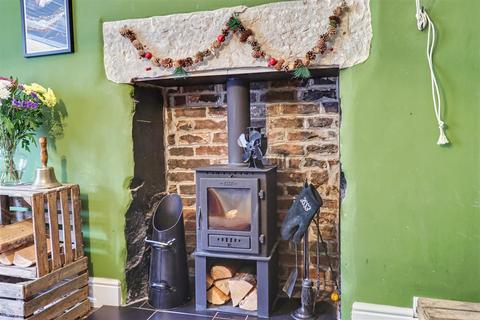 39 North Parade, Otley, LS21 1BA