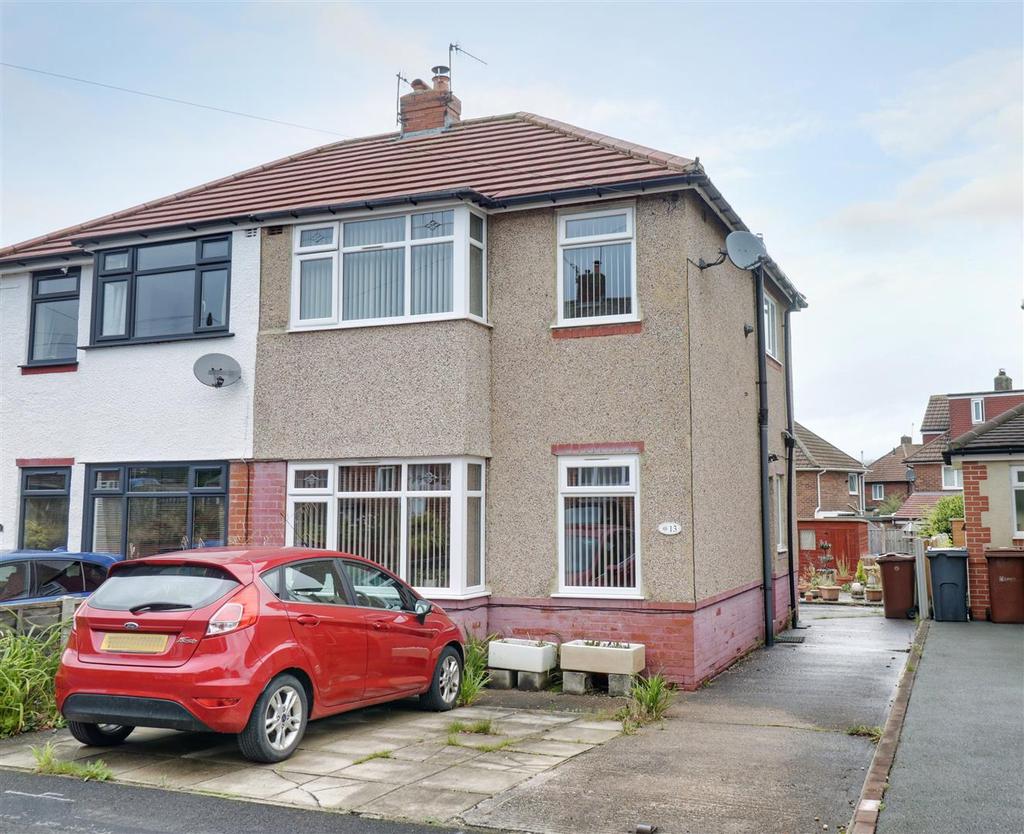Maylea Drive, Otley 3 bed semidetached house £230,000