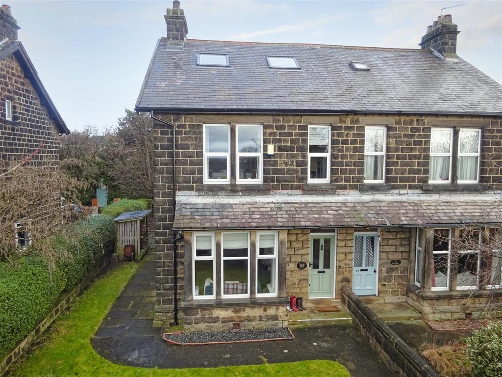 New Road, Yeadon 5 bed semidetached house £580,000