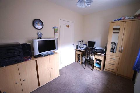 6 Balmoral Close, Horwich, Bolton, BL6 6NU