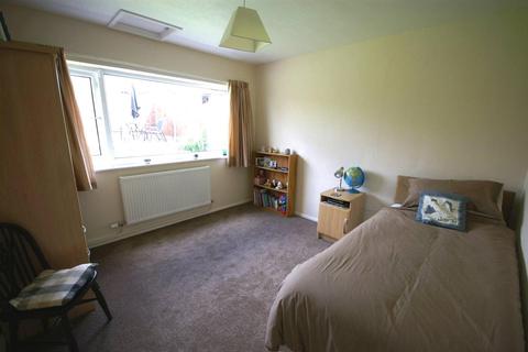 6 Balmoral Close, Horwich, Bolton, BL6 6NU