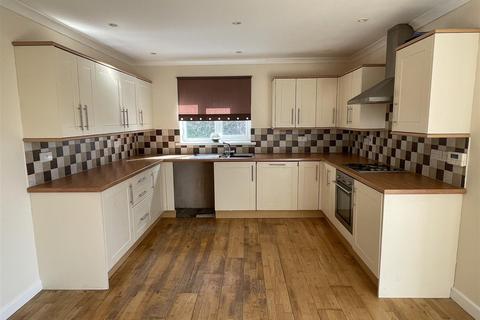 Huyl Bren Chapel Road, Foxhole, St Austell, PL26 7UG