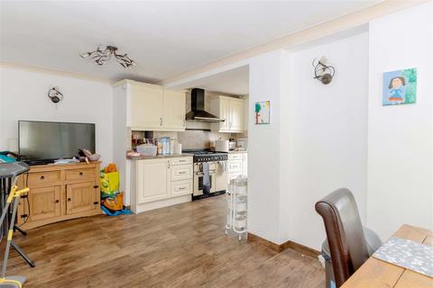 2 Melbourne Way, Goring By Sea, Worthing, BN12 4RU