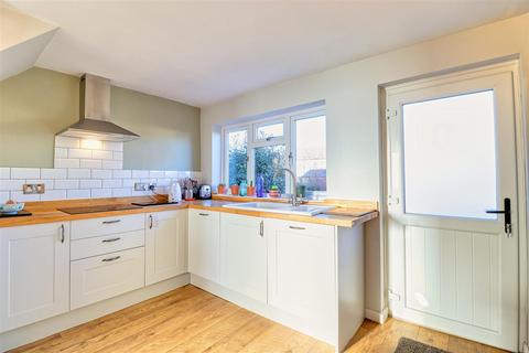 67 Church Close, Pool In Wharfedale, Otley, LS21 1LW