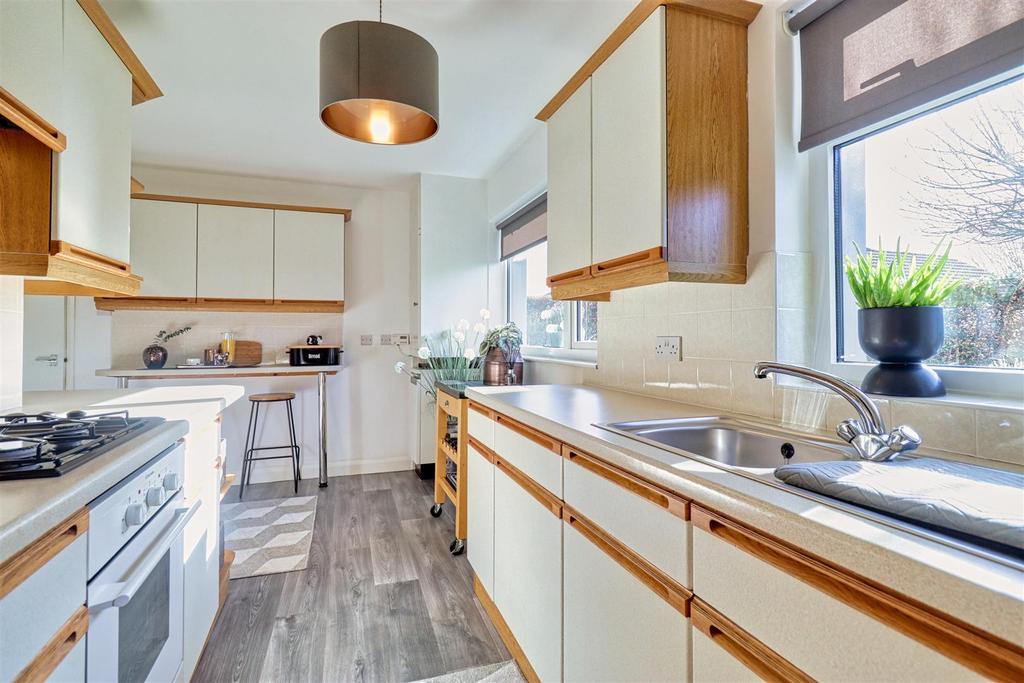 Dining kitchen