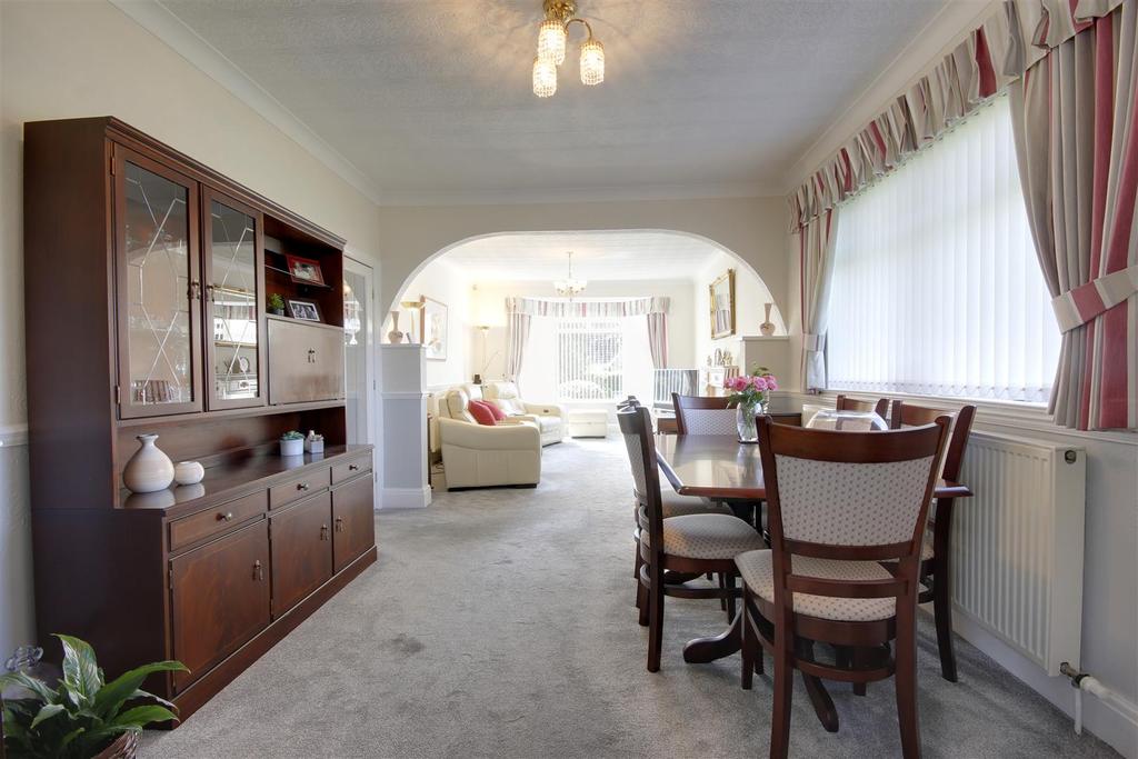 Eppleworth Road, Cottingham 2 bed detached bungalow £325,000