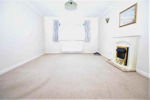 3 bedroom detached bungalow to rent, Wedgwood Way, Rochford