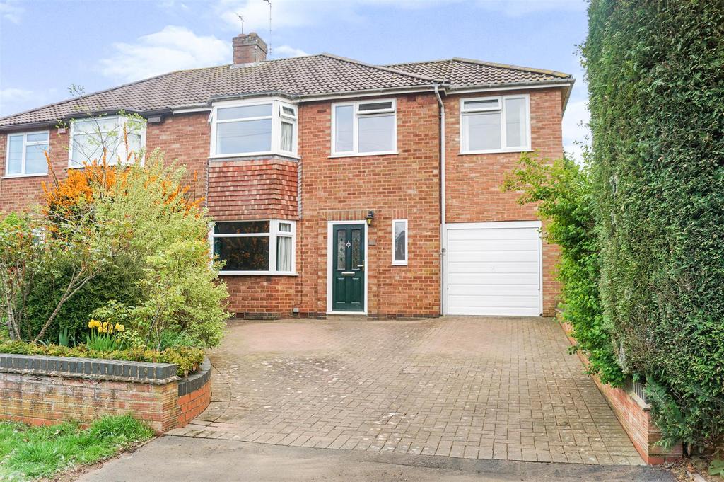 Stirling Avenue, Leamington Spa 4 bed semidetached house £485,000