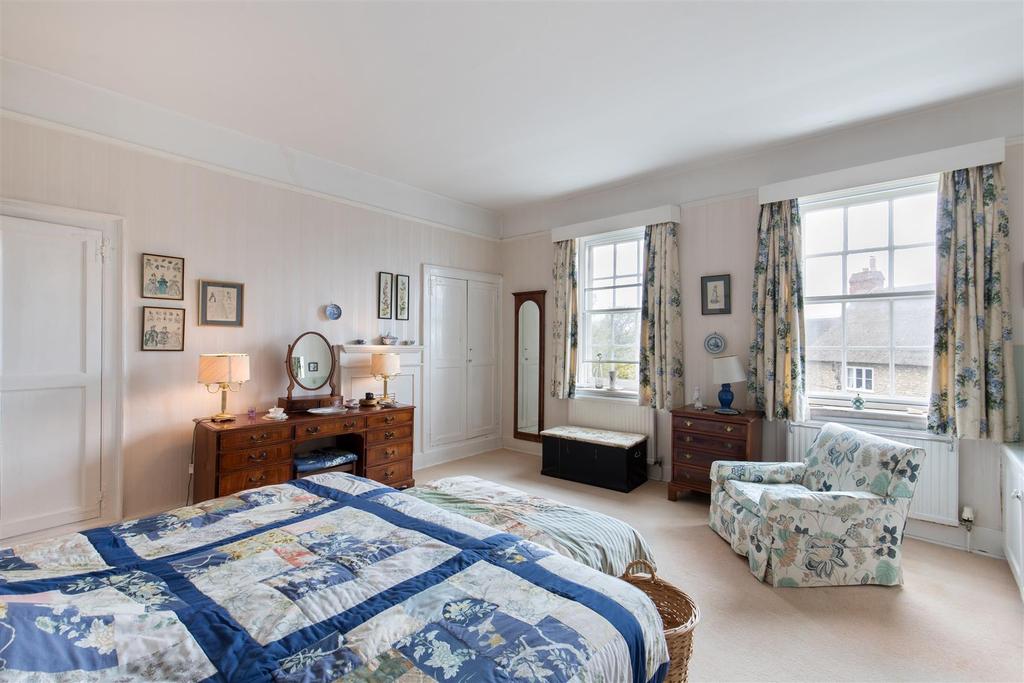 Girt House, Burton Bradstock- bed (1).jpg