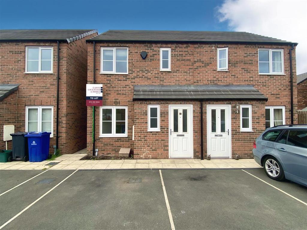 Sceptre Avenue, Bessacarr 2 bed semidetached house £750 pcm (£173 pw)