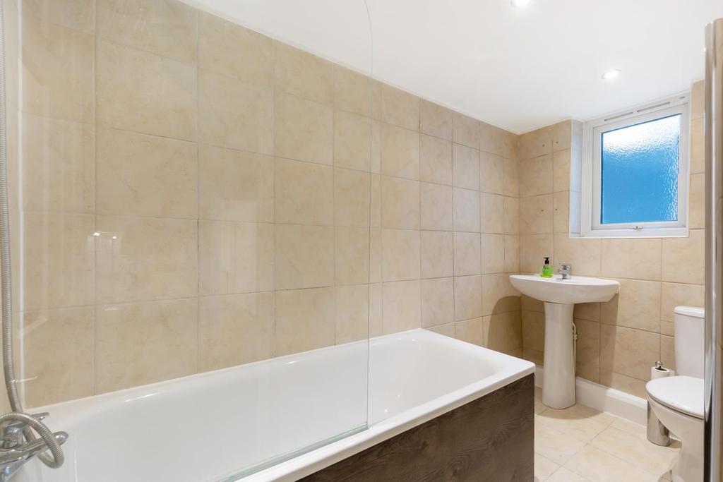 23b Beulah Crescent, CR7 8 JL-7.jpg