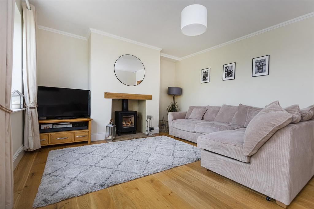 Cayley Cottage, 2 Norwood Terrace, Norwood Green, Halifax 3 bed
