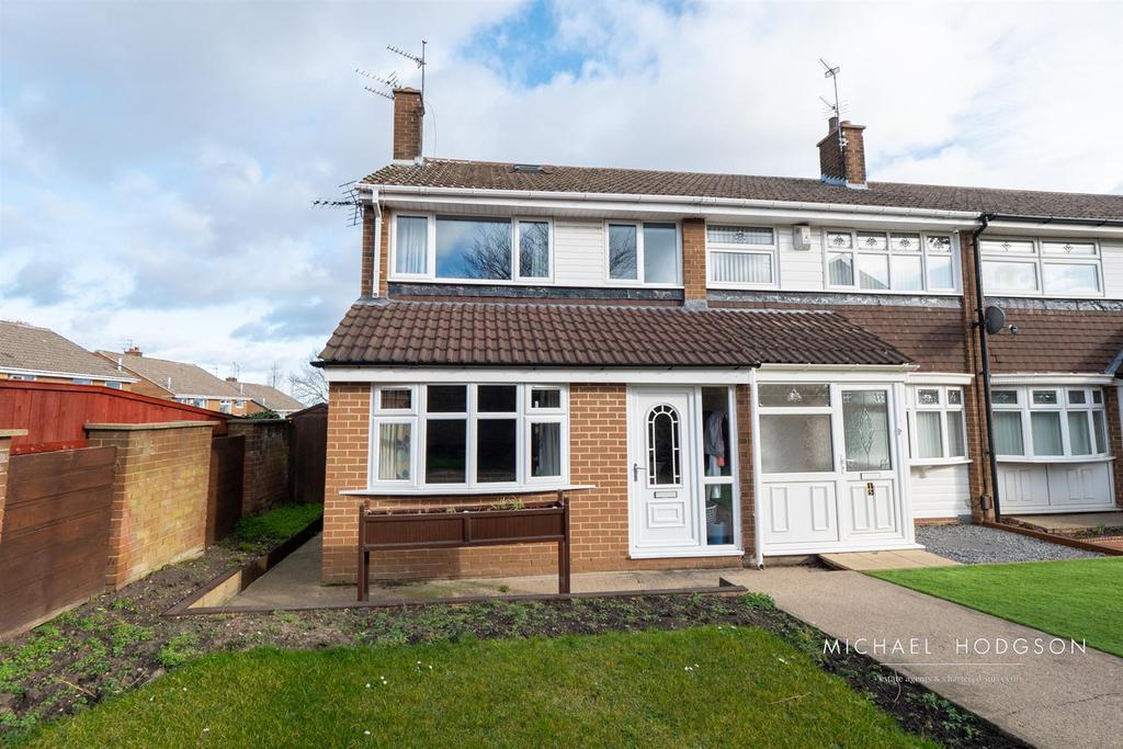 Satley Gardens, Tunstall, Sunderland 3 bed end of terrace house - £174,950