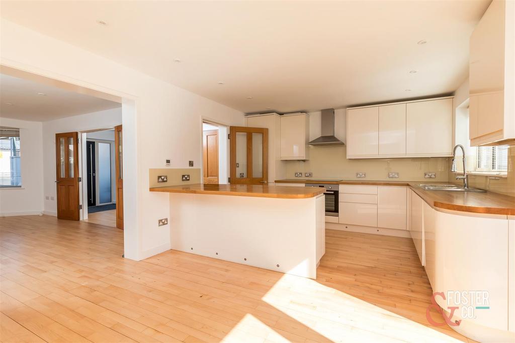 Hogarth Road, 51-15.JPG