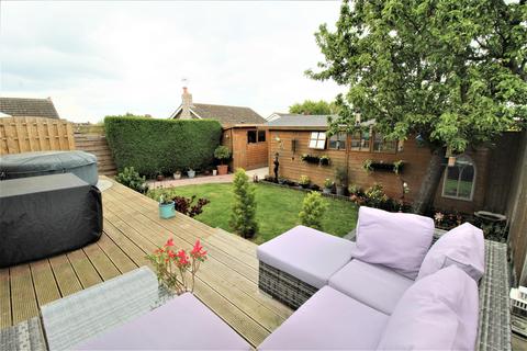14 Adelaide Gardens, Minster On Sea, Sheerness, ME12 3HN