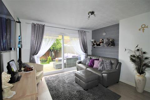 14 Adelaide Gardens, Minster On Sea, Sheerness, ME12 3HN