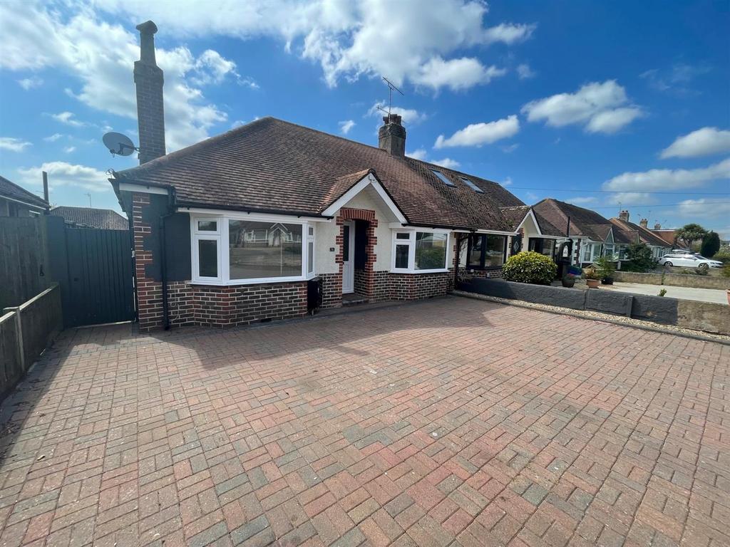 Sunningdale Road, Worthing 3 bed semidetached bungalow £1,450 pcm (£