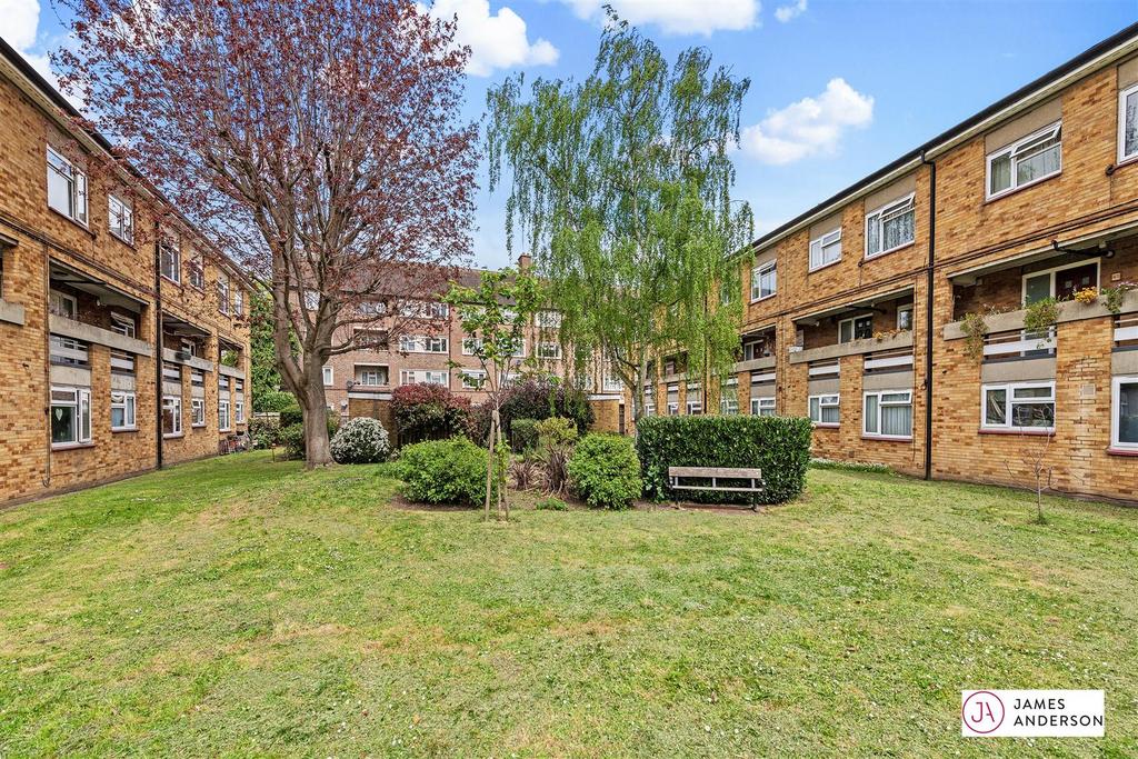 JA-22 Moore Close-9.jpg