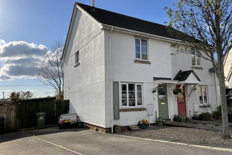 15 Westcots Drive, Winkleigh, EX19 8JW