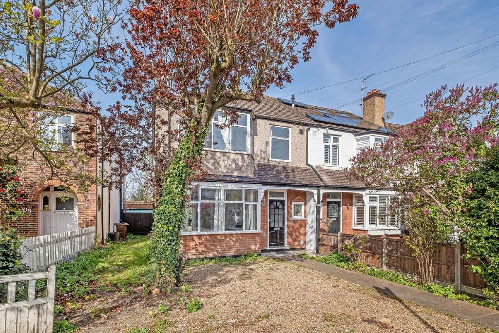 Fairway, Raynes Park 3 bed end of terrace house - £800,000