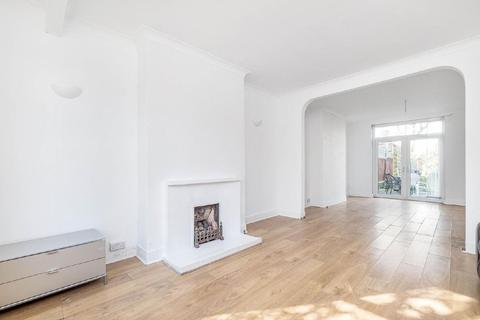 33 Fairway, London, SW20 9DN