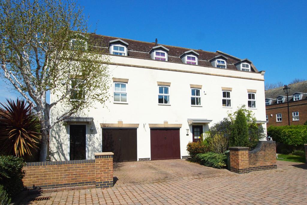 Mill View Close, Ewell Village, KT17 4 bed townhouse £749,000
