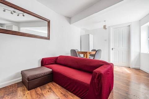 32c Elliotts Row, London, SE11 4SZ