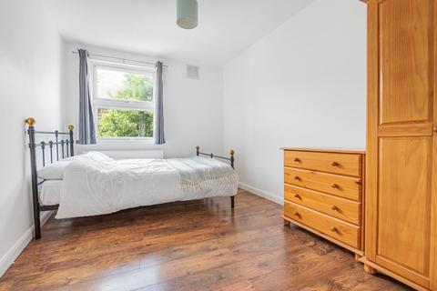 32c Elliotts Row, London, SE11 4SZ