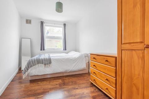 32c Elliotts Row, London, SE11 4SZ