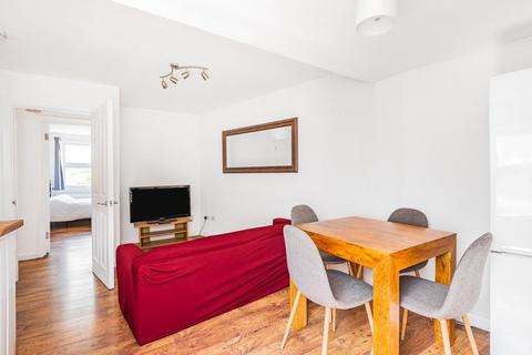 32c Elliotts Row, London, SE11 4SZ