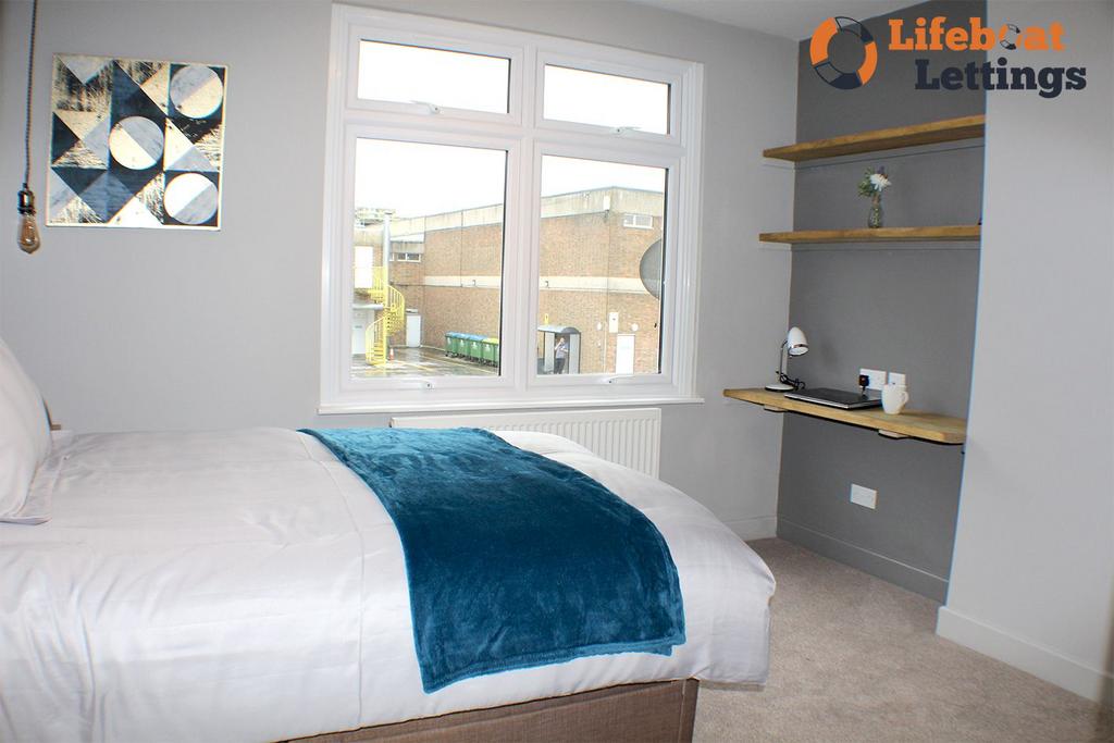Bedroom 2b