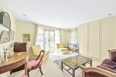 1 Steeles Mews South, London, NW3 4SJ